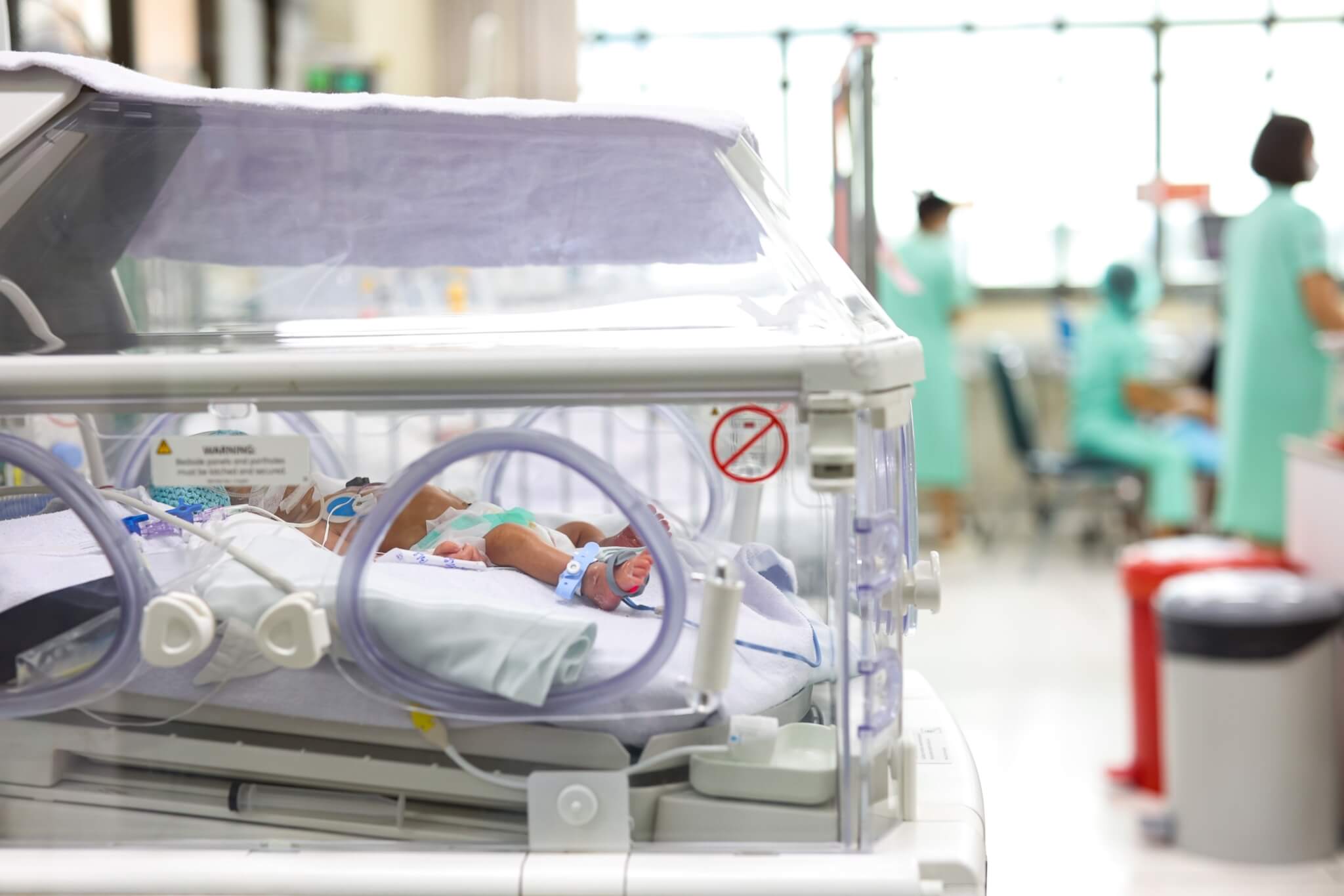 “ตู้อบ” ช่วยเหลือทารกคลอดก่อนกำหนด กองทุนอาคารเฉลิมพระเกียรติฯ มูลนิธิโรงพยาบาลเด็ก